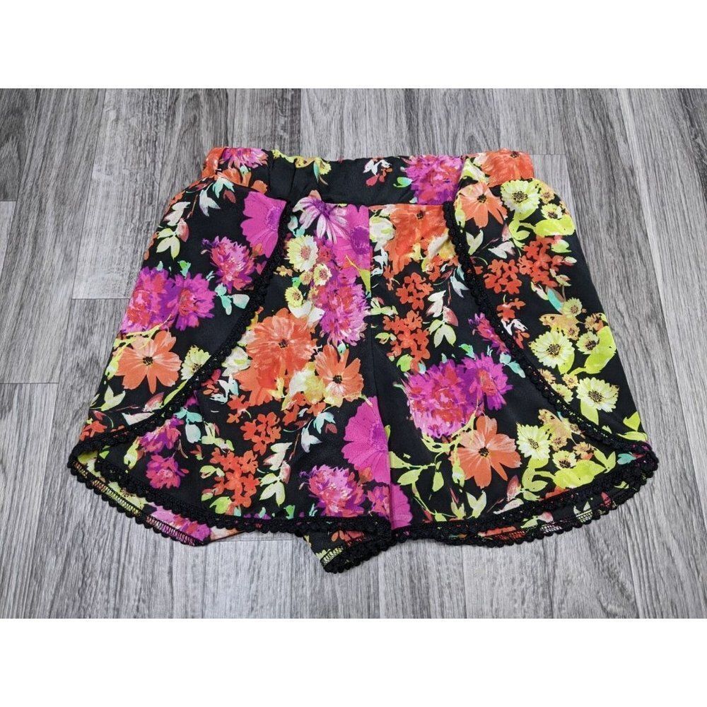 (3/$27) Charlotte Russe Size‎ Small Floral Multicolor Pull On High Rise Shorts